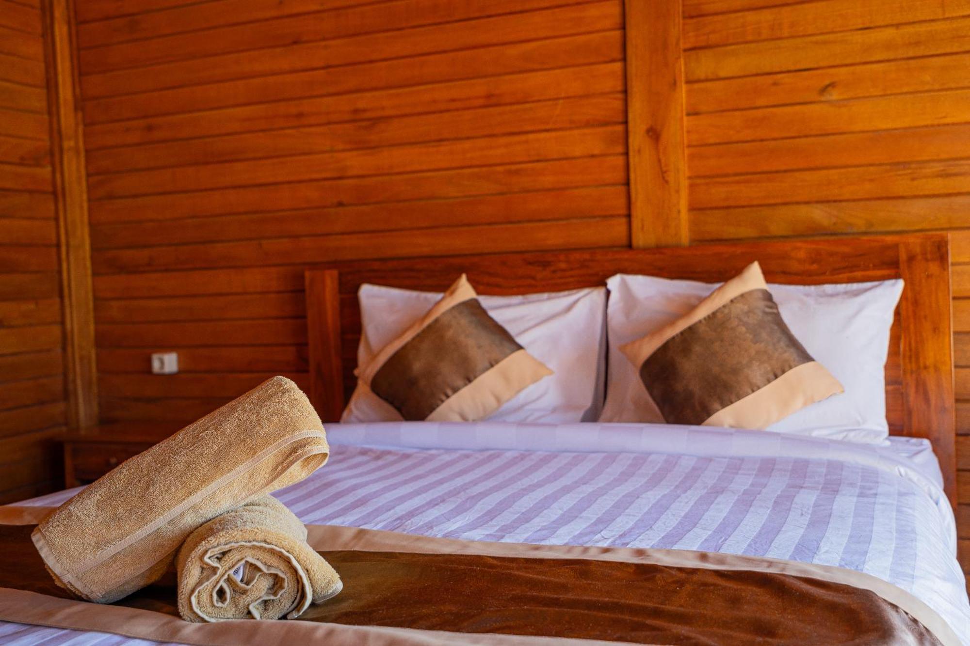 D Sila'S Tepi Danu Villas Kintamani & Natural Hot Spring Exterior photo